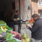 मुनिकीरेती-ढालवाला में सिंगल यूज प्लास्टिक के खिलाफ छापेमारी, 12 चालान