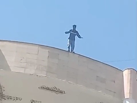 VideoCapture_20260325-211718