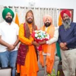 राज्यपाल से मिले भगवान गिरि आश्रम सिद्ध पीठ के पीठाधीश्वर, आध्यात्मिक एवं सामाजिक विषयों पर हुआ मंथन